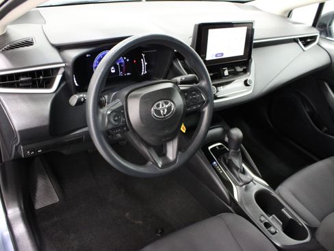 Used 2026 Toyota Corolla LE FWD image 12