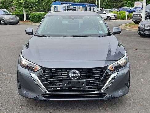 Used 2025 Nissan Sentra SV FWD image 2