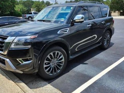 Used 2024 Nissan Armada Platinum w/ Captain's Chairs Package AWD/4WD image 3