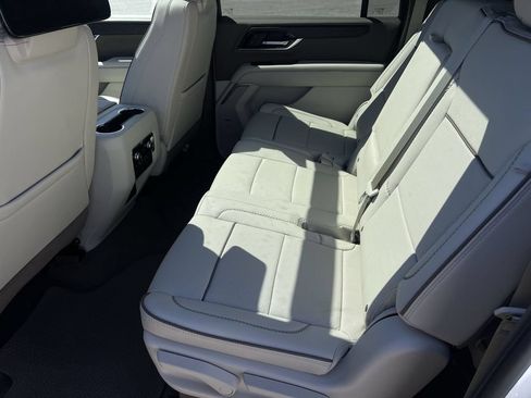 New 2026 GMC Yukon XL Denali w/ Denali Reserve Package AWD/4WD image 24