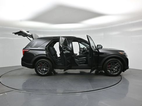 New 2026 Ford Explorer ST AWD/4WD image 4