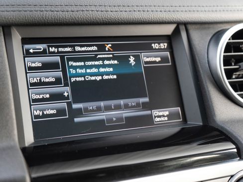 Used 2016 Land Rover LR4 HSE Silver Edition AWD/4WD image 21