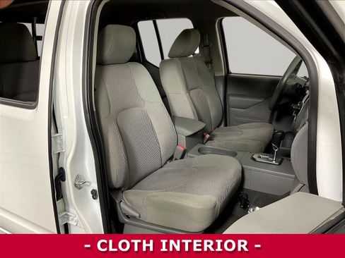 Certified 2021 Nissan Frontier SV w/ Midnight Edition Floor Mats AWD/4WD image 29