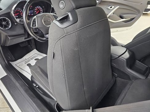 Used 2020 Chevrolet Camaro LT w/ Technology Package image 22