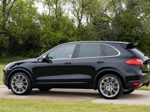 Used 2013 Porsche Cayenne Diesel AWD/4WD image 2
