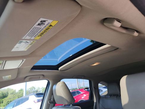 Used 2016 Honda CR-V EX image 19