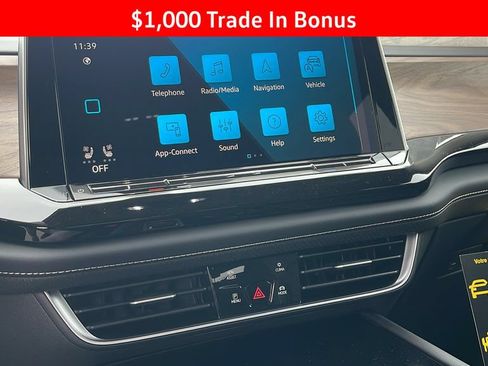 New 2025 Volkswagen Atlas SE AWD/4WD image 18