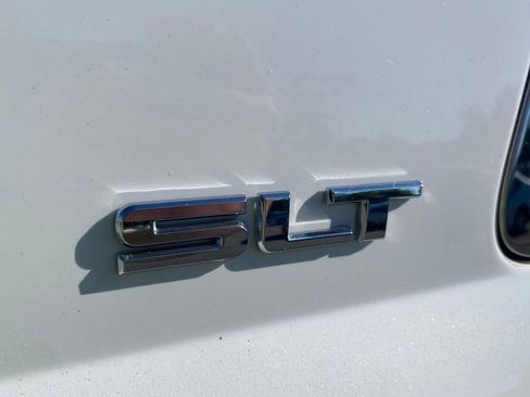 Used 2020 GMC Yukon XL SLT AWD/4WD image 16