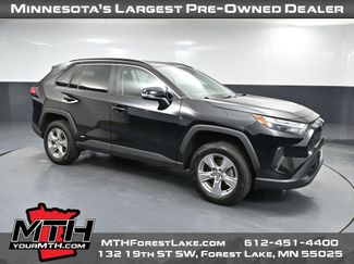 Used 2022 Toyota RAV4 XLE image 1