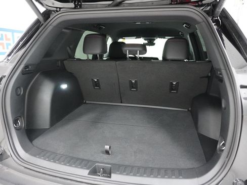 New 2026 Chevrolet Equinox RS w/ Convenience Package III FWD image 8