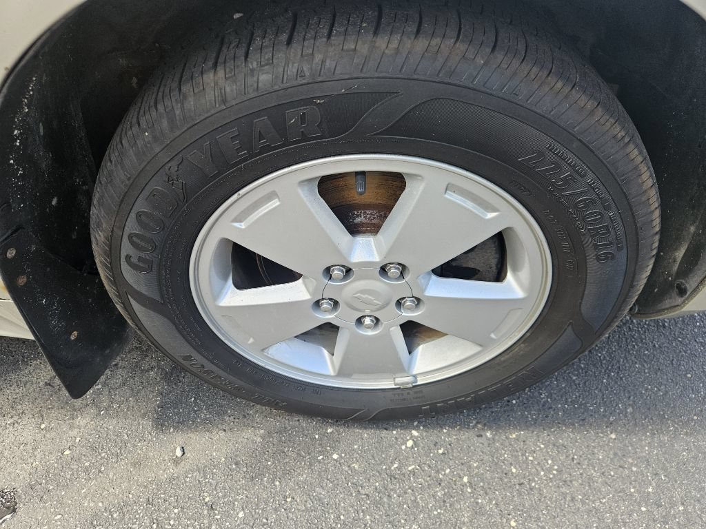 Used 2009 Chevrolet Impala LT FWD image 22