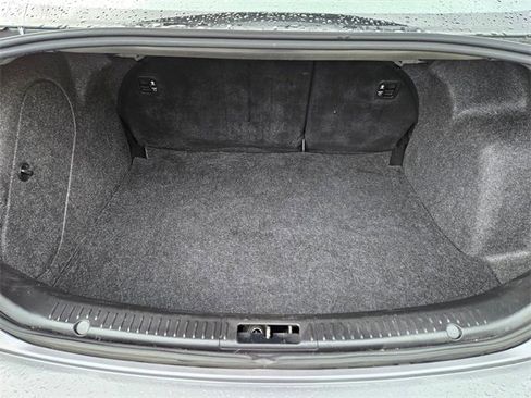 Used 2006 MAZDA MAZDA3 s Touring image 10