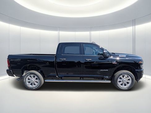New 2026 RAM 2500 Big Horn AWD/4WD image 3