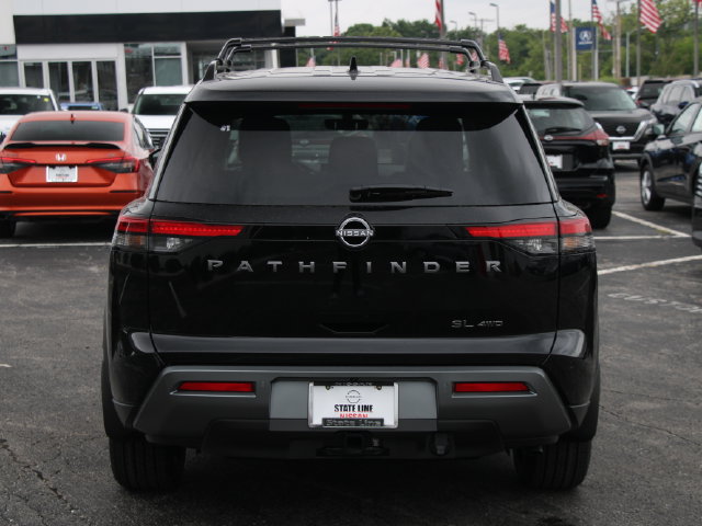 Certified 2026 Nissan Pathfinder SL w/ SL Premium Package AWD/4WD image 8