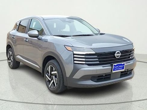Certified 2025 Nissan Kicks SV FWD image 1