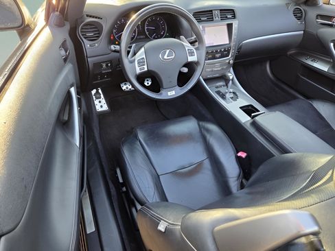 Used 2014 Lexus IS 250C image 8