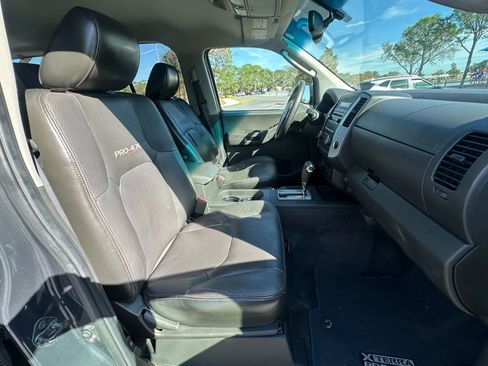 Used 2012 Nissan Xterra PRO-4X w/ Pro-4x Leather Pkg image 24