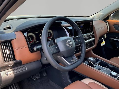 New 2026 Nissan Pathfinder Platinum AWD/4WD image 30