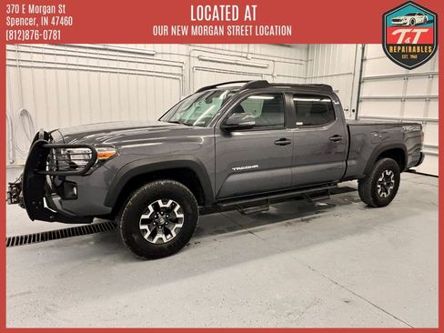 Used 2019 Toyota Tacoma TRD Off-Road w/ TRD Premium Off Road Package AWD/4WD image 13