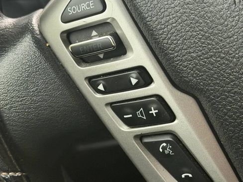 Used 2017 Nissan Titan SV RWD image 17