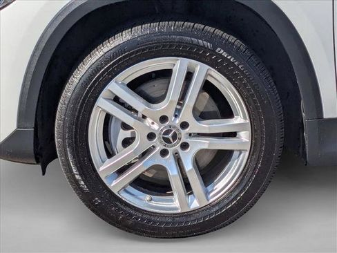 Used 2021 Mercedes-Benz GLA 250 4MATIC image 29