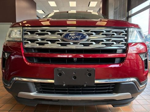 Used 2019 Ford Explorer Limited AWD/4WD image 4