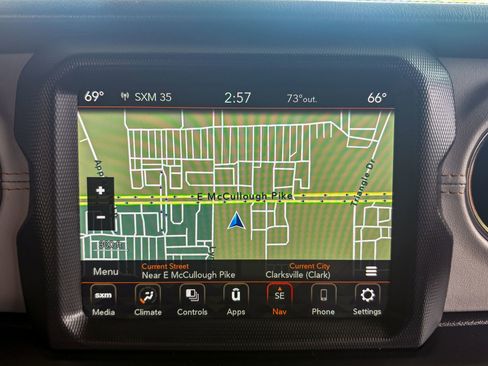 Used 2022 Jeep Wrangler Unlimited Sahara AWD/4WD image 19