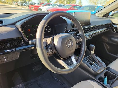 Used 2024 Honda CR-V Sport Touring image 17