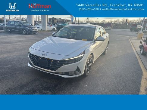 Used 2022 Hyundai Elantra Limited image 1