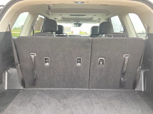 Used 2025 Kia Telluride S FWD image 33