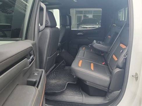 Certified 2024 GMC Sierra 1500 AT4 w/ Technology Package AWD/4WD image 25