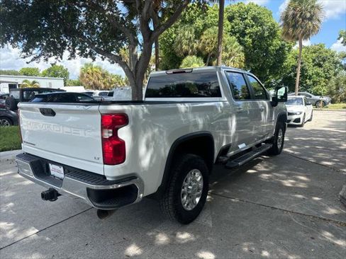 Used 2024 Chevrolet Silverado 2500 LT AWD/4WD image 7