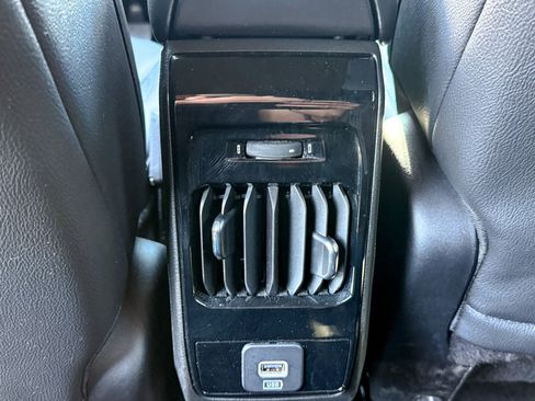 Used 2025 Jeep Compass Latitude AWD/4WD image 23