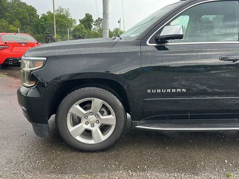 Used 2018 Chevrolet Suburban Premier image 7