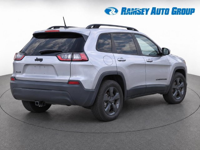 Used 2020 Jeep Cherokee Latitude Plus AWD/4WD image 4