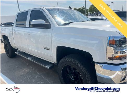 Used 2018 Chevrolet Silverado 1500 LT w/ Texas Edition RWD image 5