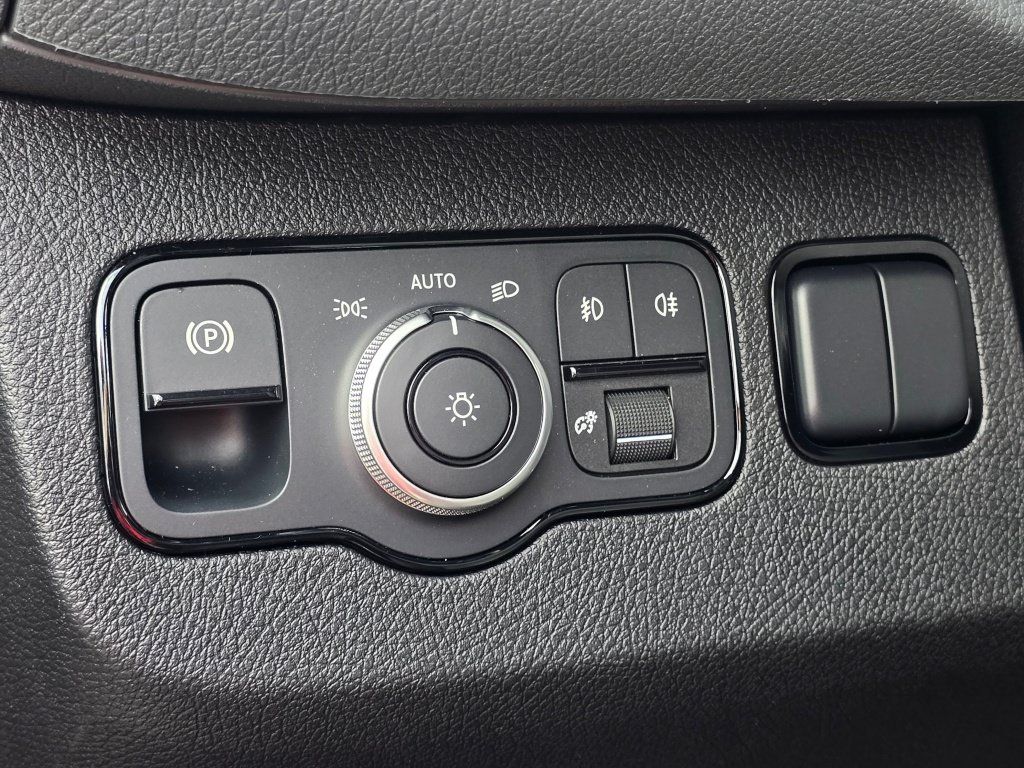 New 2026 Mercedes-Benz Sprinter 2500 image 32