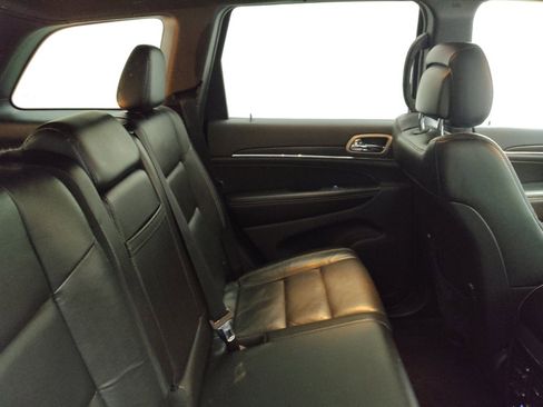 Used 2017 Jeep Grand Cherokee Limited image 19