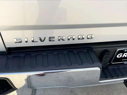 Used 2017 Chevrolet Silverado 1500 LT w/ Texas Edition image 10