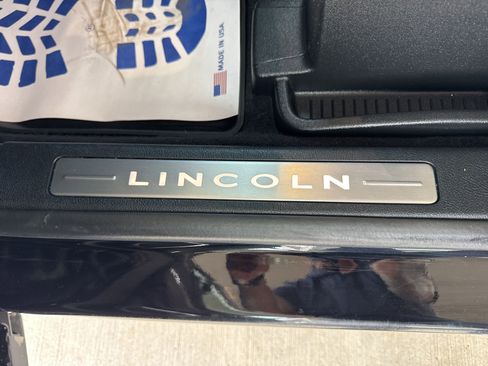 Used 2023 Lincoln Nautilus Reserve AWD/4WD image 20