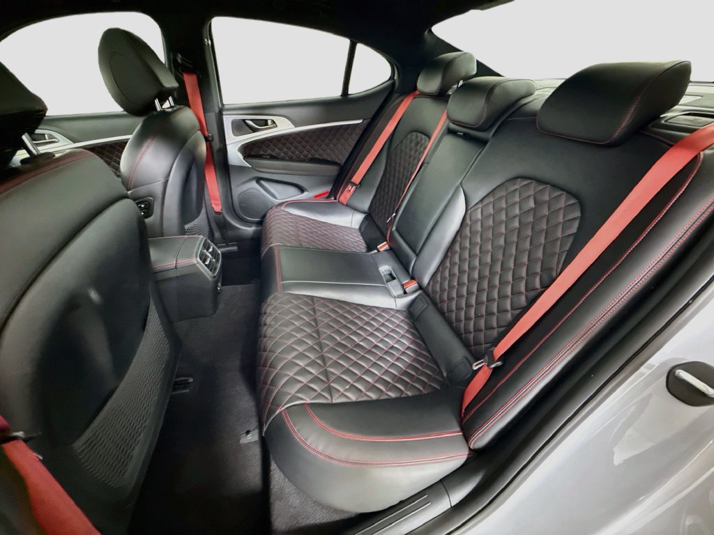 Used 2022 Genesis G70 3.3T w/ Sport Prestige Package AWD/4WD image 25