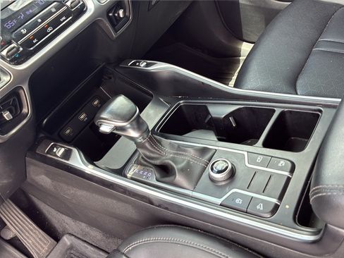 Used 2021 Kia Sorento S FWD image 33