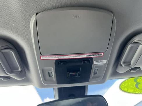 Used 2023 Toyota Camry SE image 31