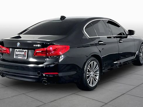 Used 2018 BMW 530i image 11