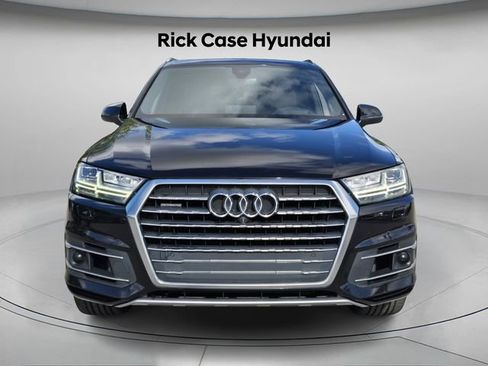 Used 2017 Audi Q7 3.0T Prestige w/ Prestige Package image 4