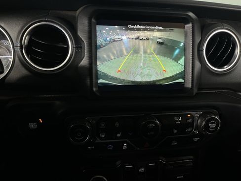 Used 2023 Jeep Wrangler Unlimited Rubicon 4xe w/ Cold Weather Group image 17