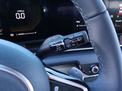 New 2026 Kia Carnival EX image 32