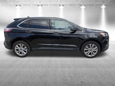 Certified 2024 Ford Edge Titanium AWD/4WD image 4