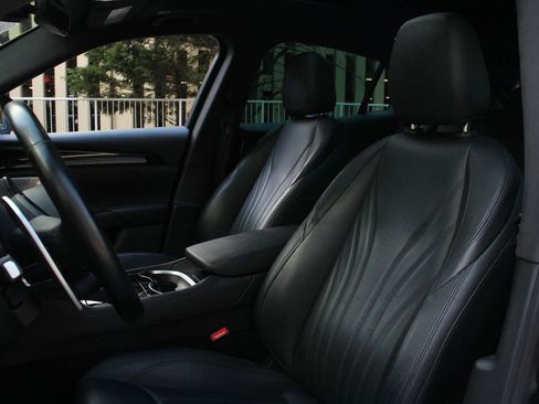 Used 2023 Maserati Grecale GT image 16