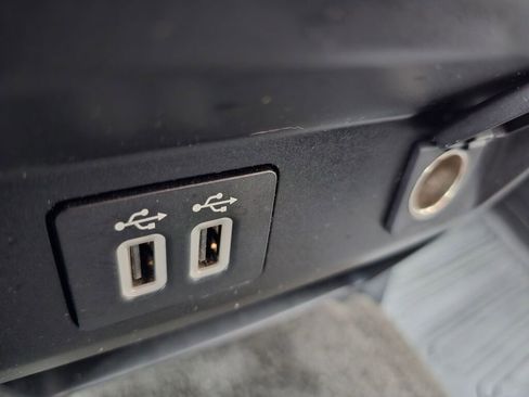 Used 2020 Ford F150 XLT w/ Max Trailer Tow Package image 40